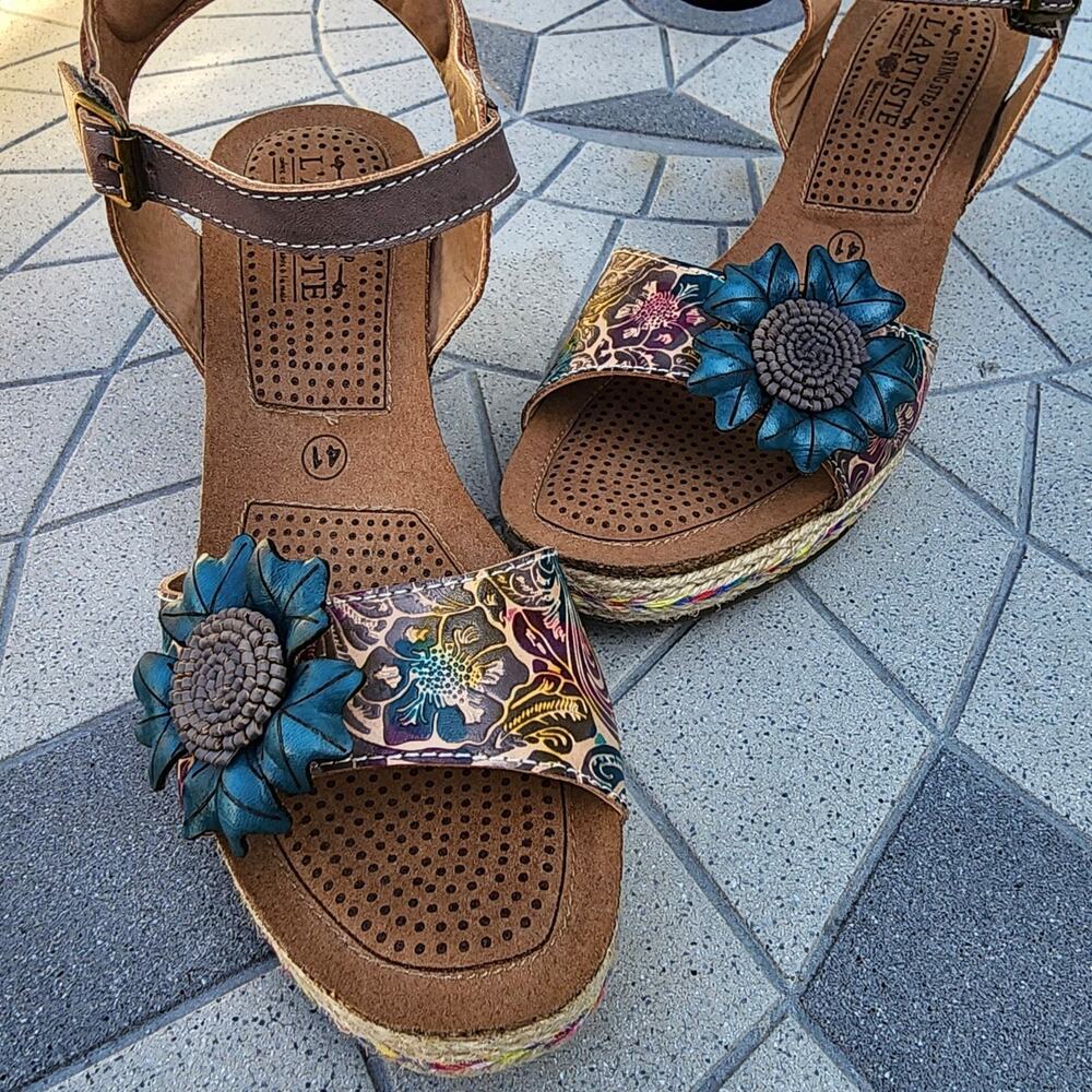 L'Artiste Spring Step Annmarie Embossed Ankle Strap Wedge Sandals - Picture 4 of 10